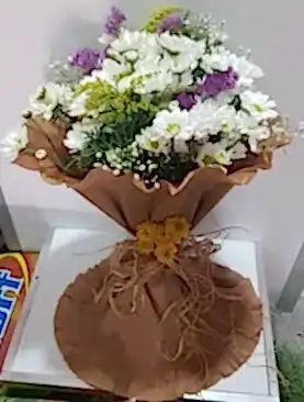 renkli papatya buket