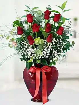 9 kırmızı gül kalp vazo