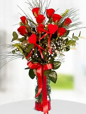 9 kırmızı gül vazo kalp süs