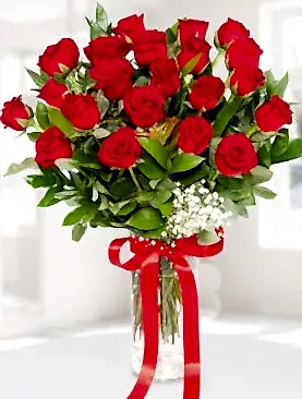 21 kırmızı gül vazo
